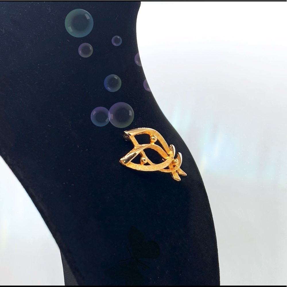 Vintage “Hedy” Gold Filled Ichthys Christian Fish Symbol Icon - Picture 3 of 5